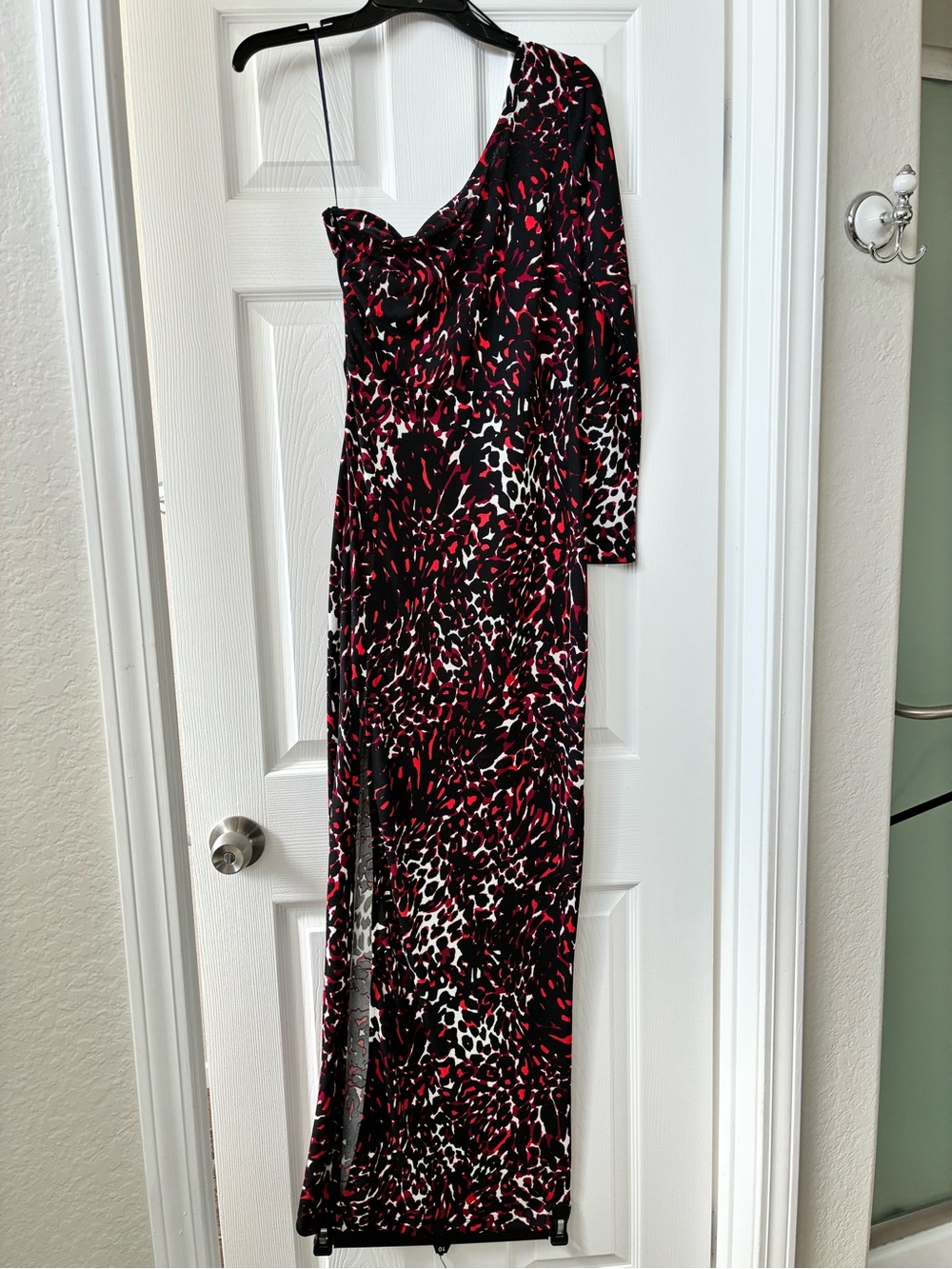 H&M Black and Red One-Shoulder Animal Print Maxi Dress